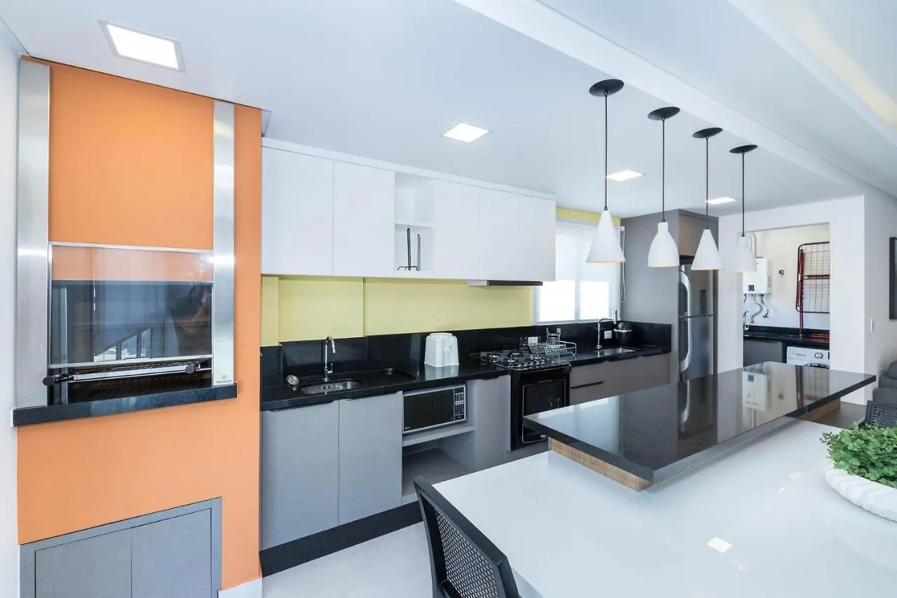 Positano 206 - Apartamento 02 Suites - Finamente Mobiliado E Decorado - A 30M Da Praia De 4 Ilhas - Bombinhas