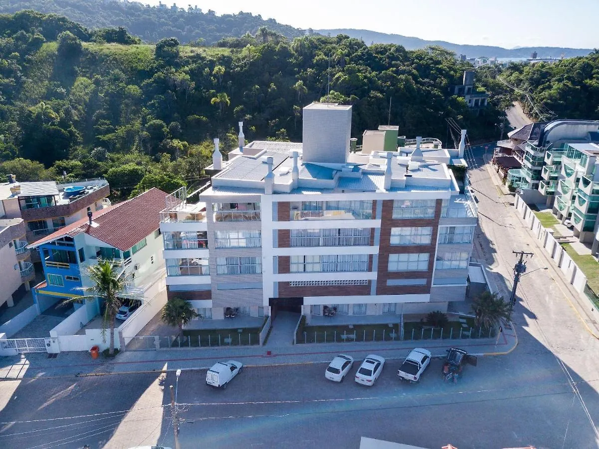 Positano 206 - Apartamento 02 Suites - Finamente Mobiliado E Decorado - A 30M Da Praia De 4 Ilhas - Bombinhas